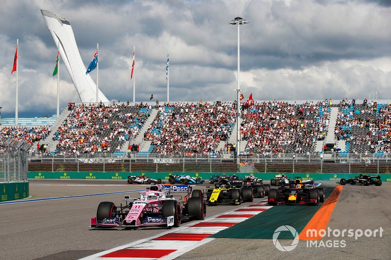 Sergio Perez, Racing Point RP19, Nico Hulkenberg, Renault F1 Team R.S. 19, Max Verstappen, Red Bull Racing RB15, Kevin Magnussen, Haas F1 Team VF-19