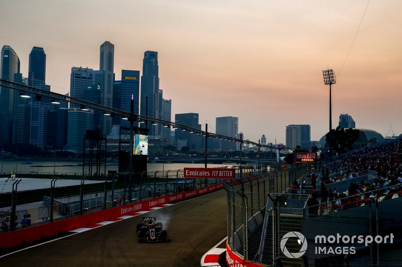 Romain Grosjean, Haas F1 Team VF-19