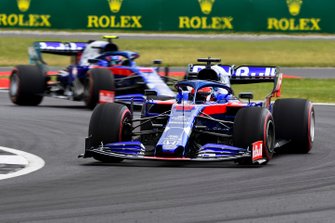 Daniil Kvyat, Toro Rosso STR14, Alexander Albon, Toro Rosso STR14