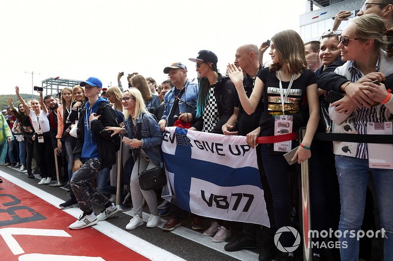 Mercedes fans