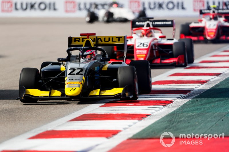 Ye Yifei, Hitech Grand Prix precede Marcus Armstrong, PREMA Racing