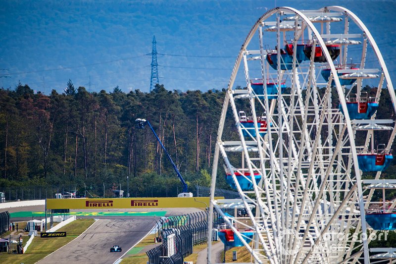17: George Russell, Williams Racing FW42, 1'14.721