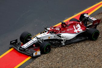 Kimi Raikkonen, Alfa Romeo Racing C38, rejoins after a trip into the gravel