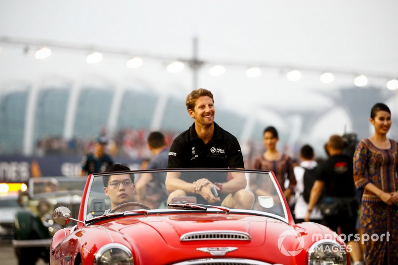 Romain Grosjean, Haas F1 Team, in the drivers parade