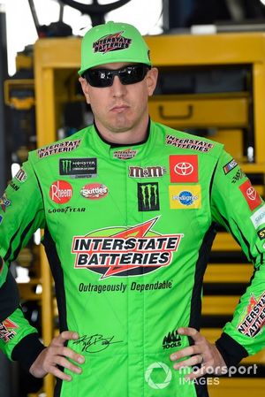 Kyle Busch, Joe Gibbs Racing, Toyota Camry Interstate Batteries