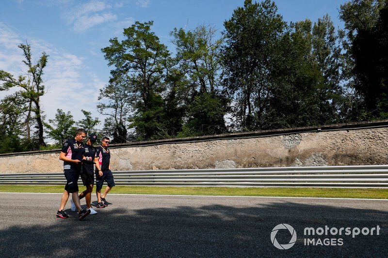 Lance Stroll, Racing Point fait un trackwalk