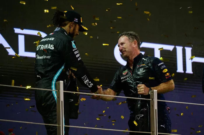 Christian Horner, Red bull Racing saluda a Lewis Hamilton, Mercedes