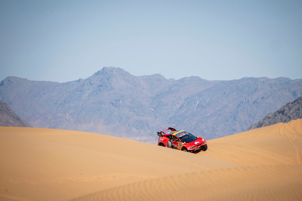 #211 Bahrain Raid Xtreme Prodrive: Sebastien Loeb, Fabian Lurquin