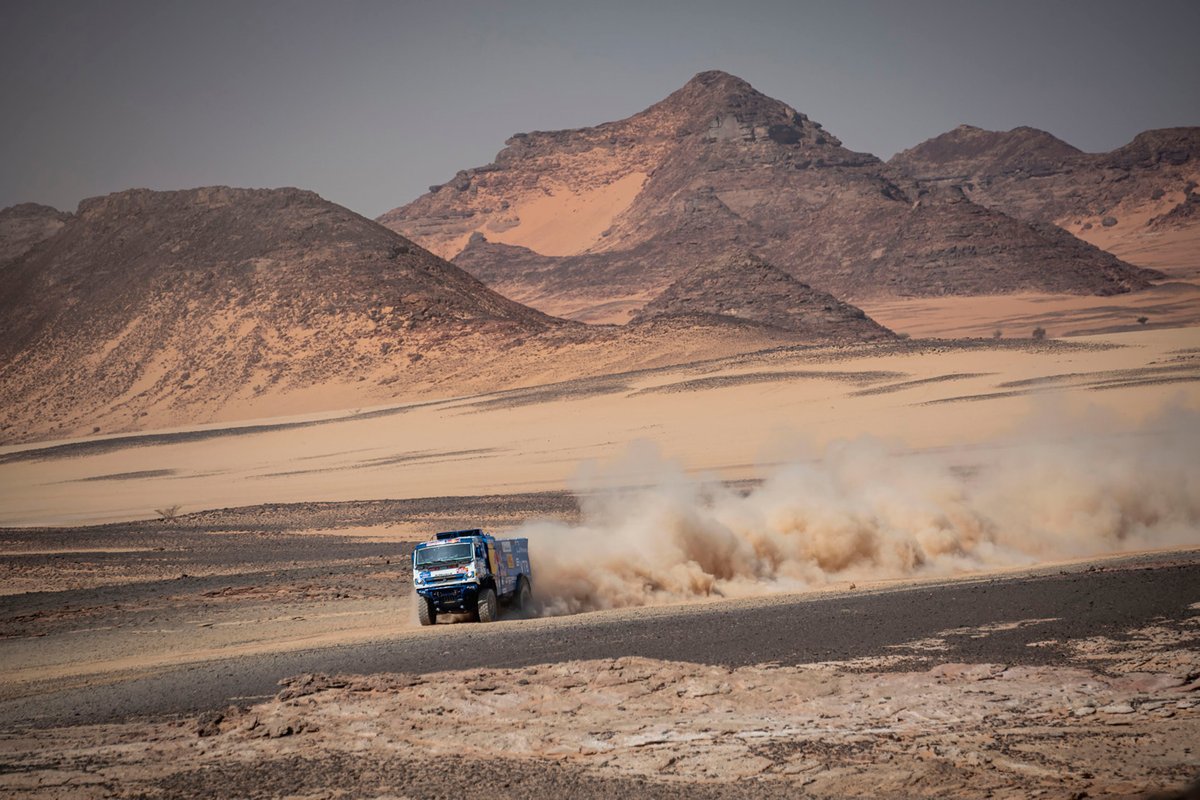 #501 Kamaz Master: Anton Shibalov, Dmitrii Nikitin, Ivan Tatarinov