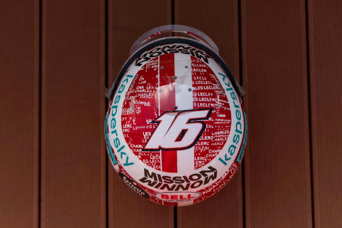 Casco de Charles Leclerc, Ferrari