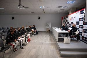 International shout out di Porsche ad Aragon