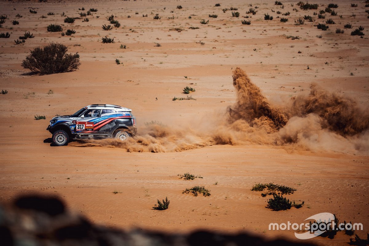 #317 X-Raid Mini JCW Rally Team Bmw: Vladimir Vasilyev, Dmitro Tsyro