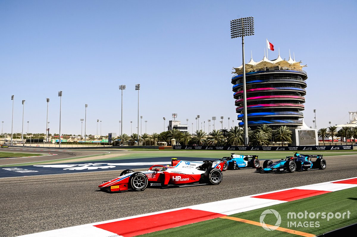 Oscar Piastri, Prema Racing y Marcus Armstrong, Dams
