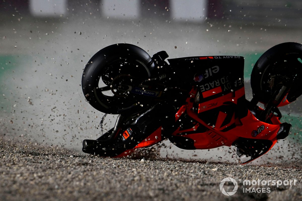Caída de Danilo Petrucci, KTM Tech3