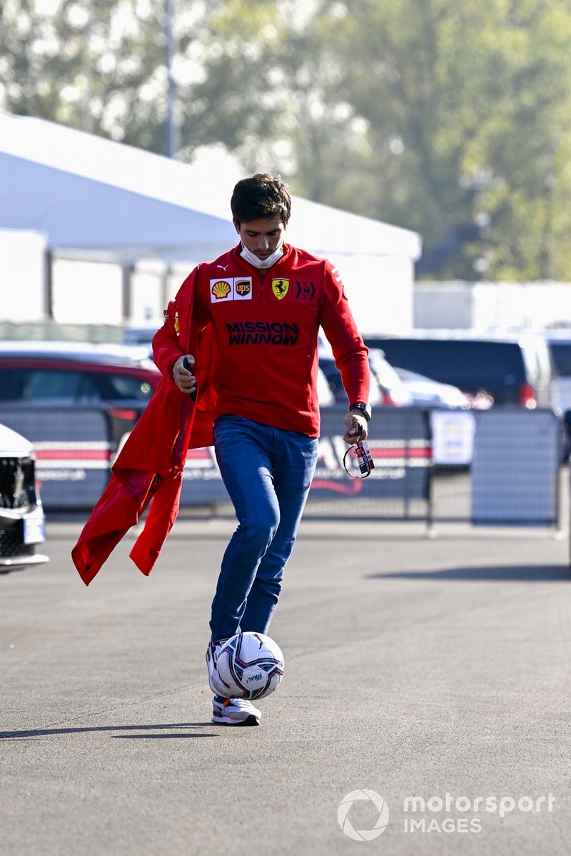 Carlos Sainz Jr., Ferrari