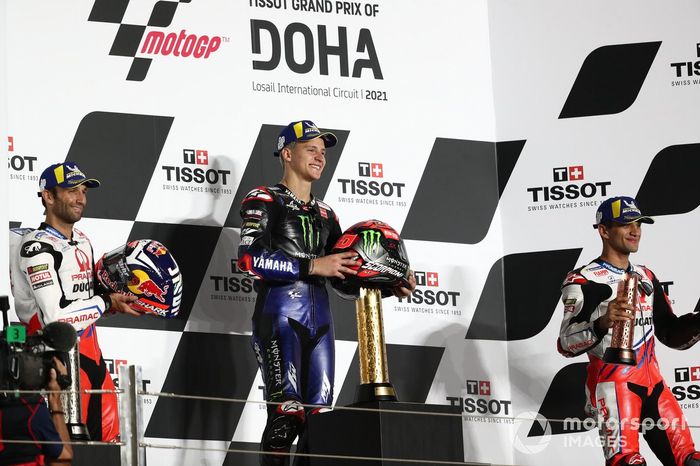 Podio: ganador Fabio Quartararo, Yamaha Factory Racing, segundo lugar Johann Zarco, Pramac Racing, y el tercer lugar Jorge Martín, Pramac Racing