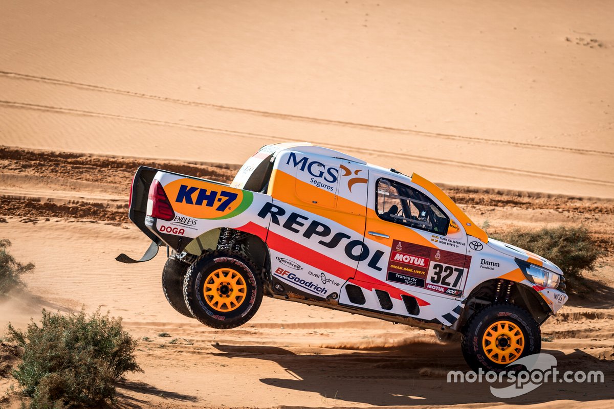 #327 Repsol Rally Team Toyota: Pujol Isidre Esteve, Txema Villalobos