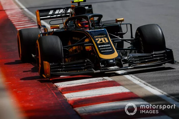 Kevin Magnussen, Haas VF-19