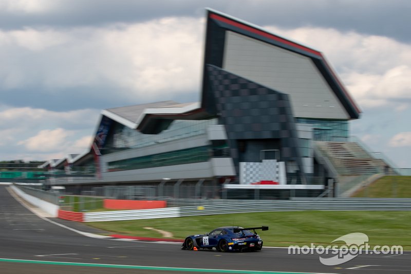 #87 Akka ASP Team Mercedes-AMG GT3: Jean-Luc Beaubelique, Mauro Ricci, Jim Pla