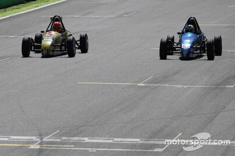 6) 0s004, Ricardo Cury (BRA), Interlagos (BRA), Fórmula Vee, 2019. 2º: João Pedro Maia
