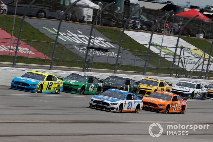  Paul Menard, Wood Brothers Racing, Ford Mustang Quick Lane Tire & Auto Center  Ryan Blaney, Team Penske, Ford Mustang Menards/Knauf  Kyle Larson, Chip Ganassi Racing, Chevrolet Camaro Clover
