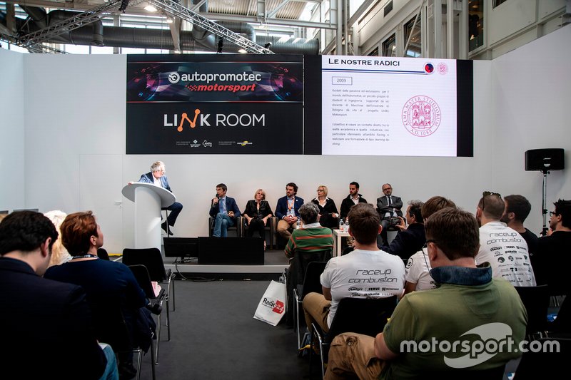 Motorsport University Forum