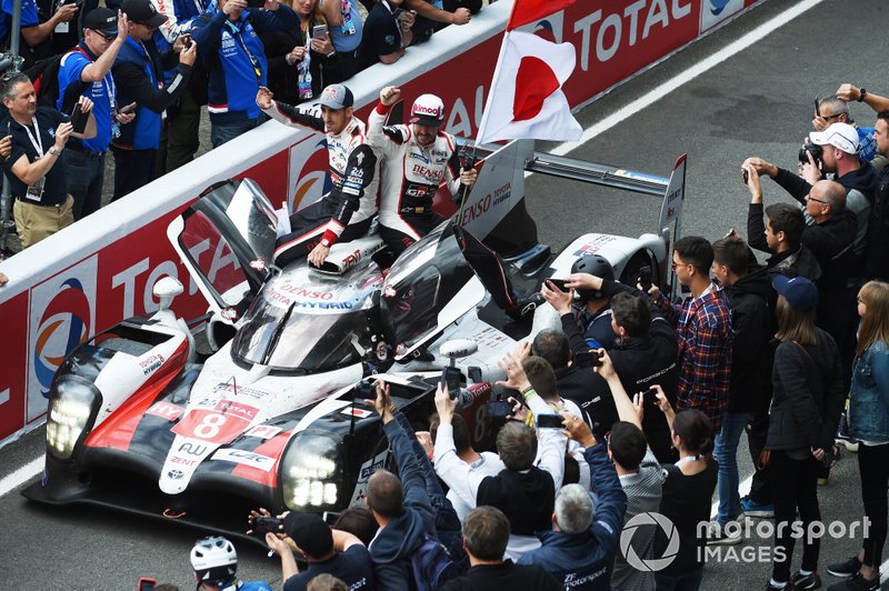 Vainqueurs : #8 Toyota Gazoo Racing Toyota TS050: Sébastien Buemi, Kazuki Nakajima, Fernando Alonso