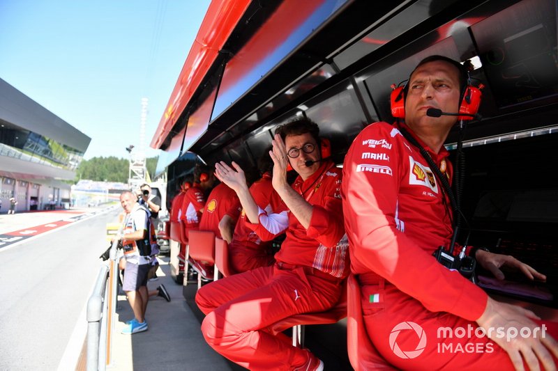 Mattia Binotto, Director de Ferrari celebra la pole de Charles Leclerc, Ferrari SF90