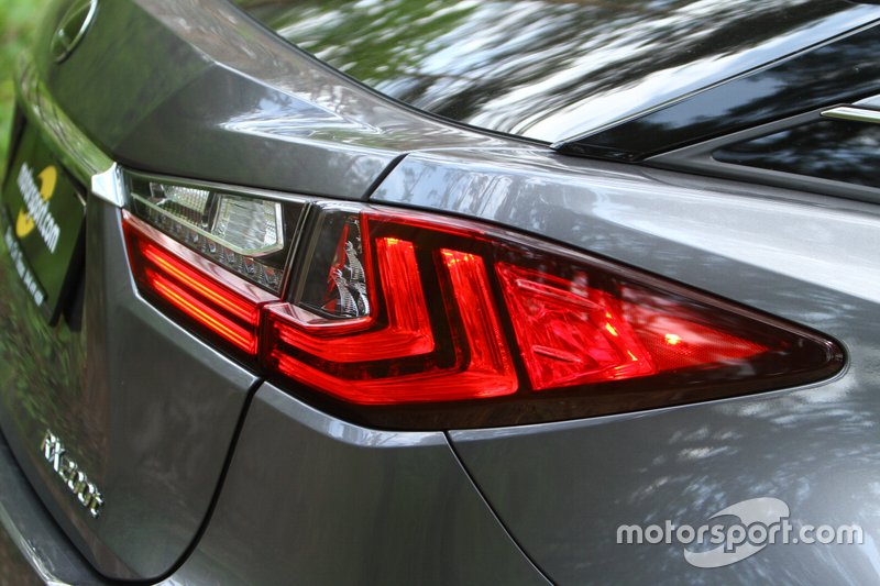 Lexus RX200t