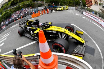 Daniel Ricciardo, Renault R.S.19