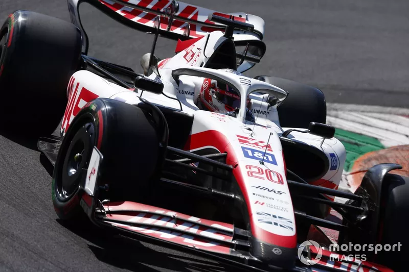 Kevin Magnussen, Haas VF-22