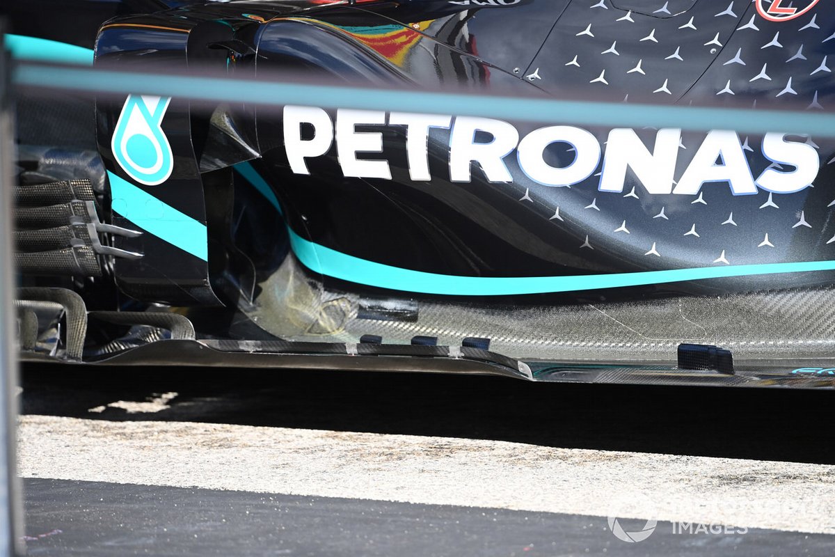 Mercedes W11: Unterboden