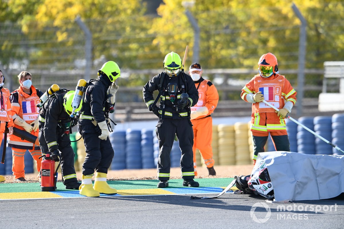Moto de Mattia Casadei, Ongetta SIC58 Squadracorse después de la caída