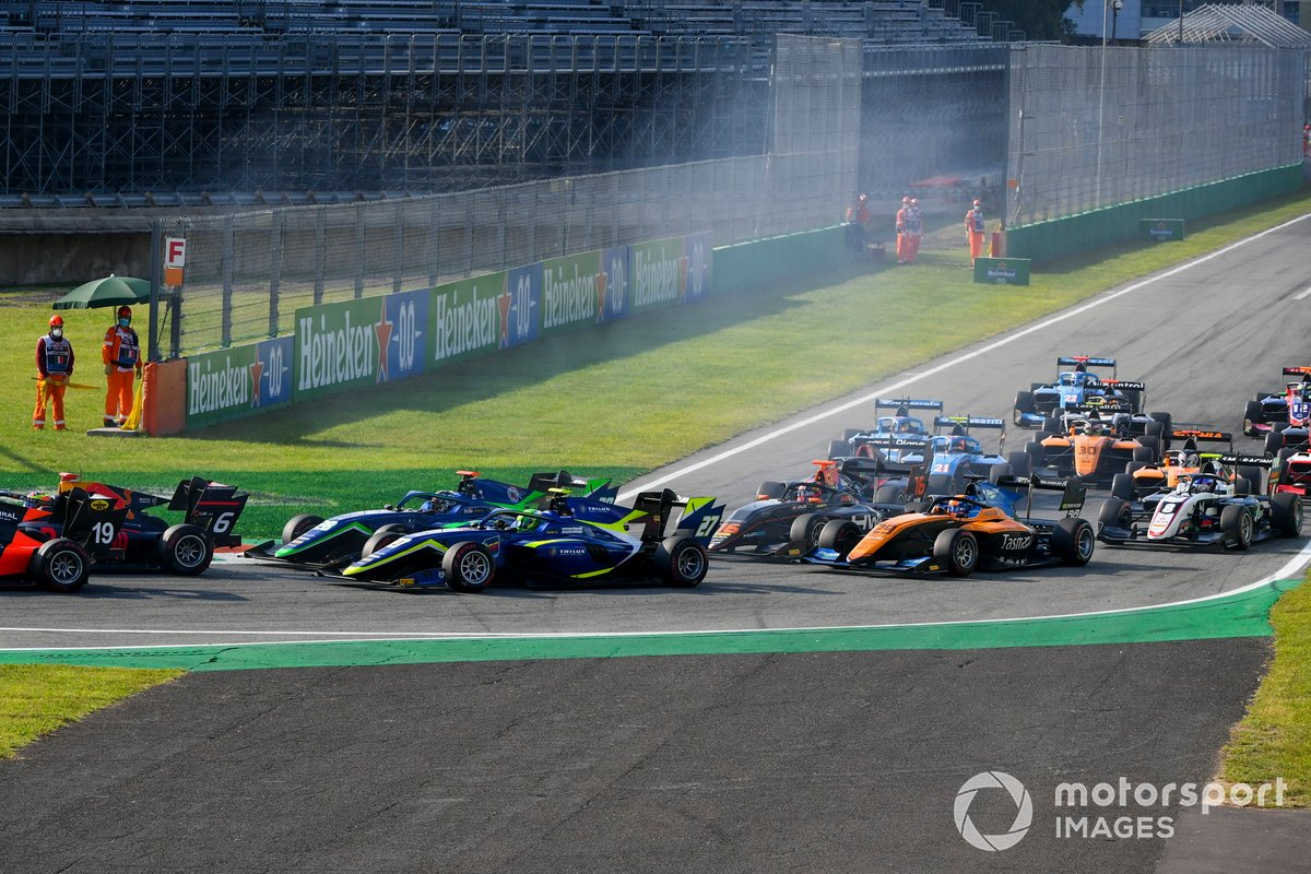 David Schumacher, Carlin y Cameron Das, Carlin al inicio de la carrera