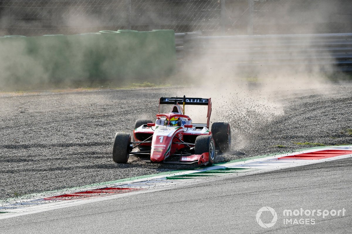 Oscar Piastri, Prema Racing tras el accidente