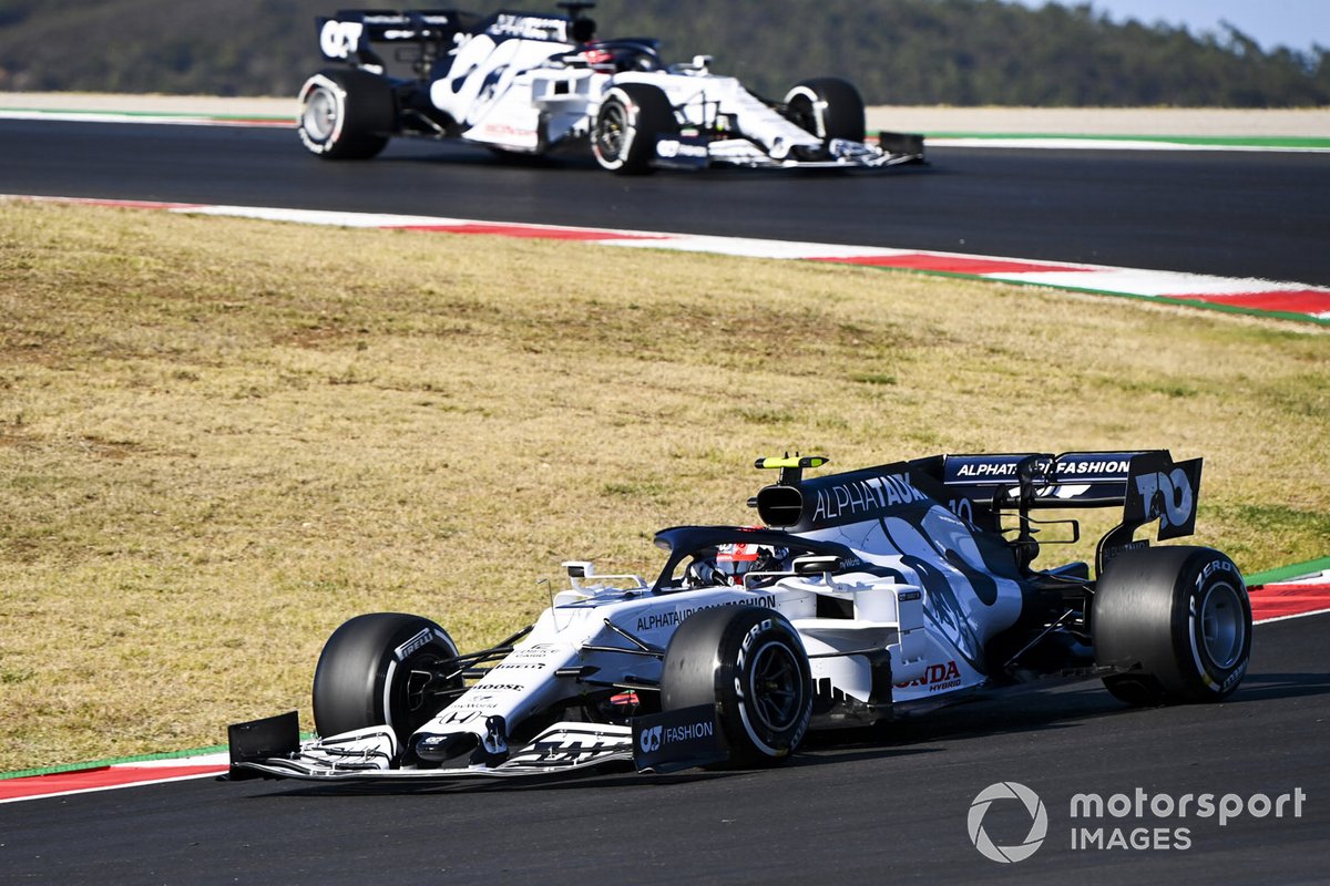 Pierre Gasly, AlphaTauri AT01, Daniil Kvyat, AlphaTauri AT01