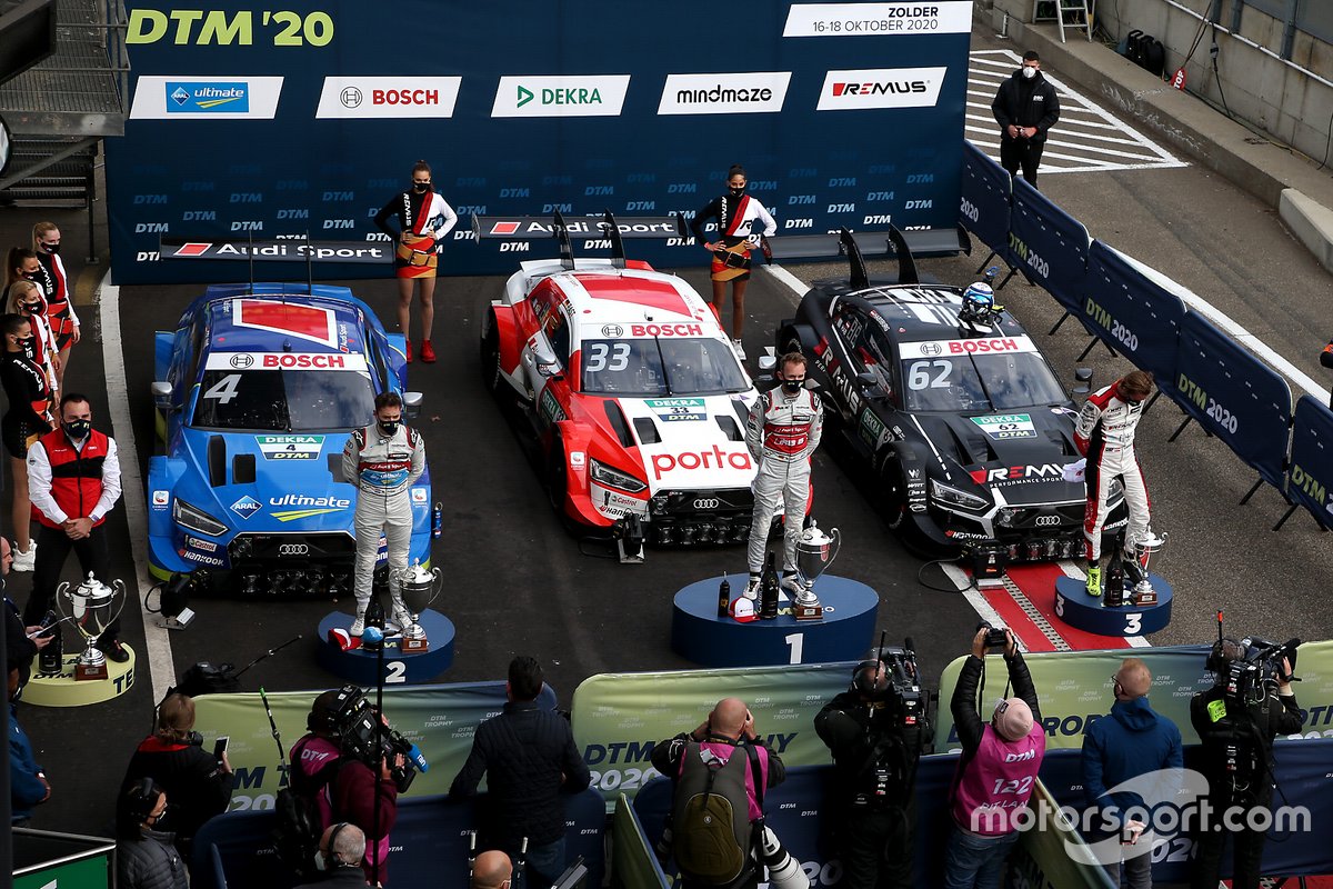 Audi schaffte die erfolgreiche Titelverteidigung in der DTM-Fahrerwertung zum vierten Mal - ebenfalls ein Rekord. Weitere neue DTM-Bestmarken für die Marke: zehn Siege in Folge, 20 Pole-Positions in Folge, elf schnellste Runden in Folge und 17 Pole-Positions in einer Saison.