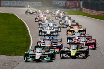 Colton Herta, Andretti Harding Steinbrenner Autosport Honda leads the field at race start
