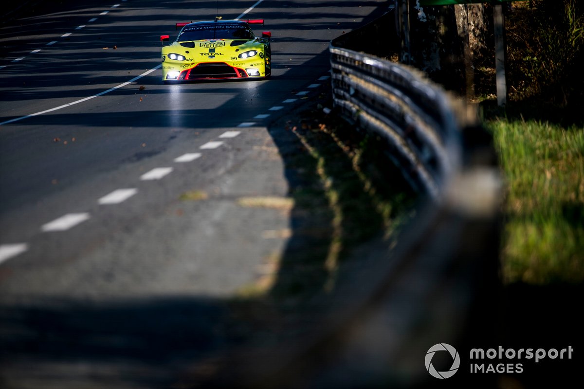 #98 Aston Martin Racing Aston Martin Vantage: Paul Dalla Lana, Augusto Farfus, Ross Gunn