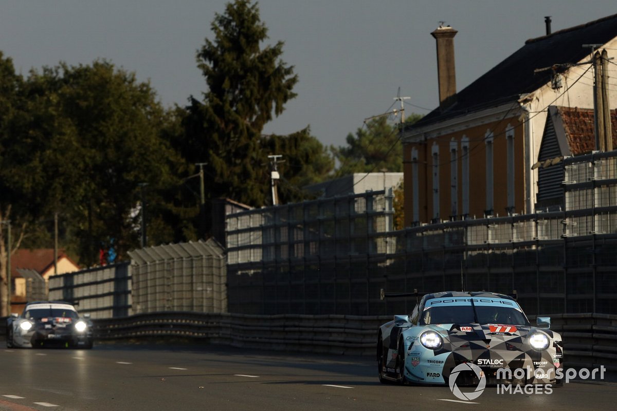 #77 Proton Competition Porsche 911 RSR: Christian Ried, Riccardo Pera, Matt Campbell