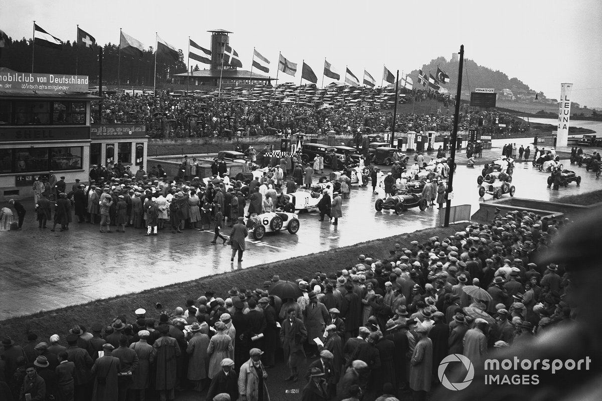 The Group 1 cars on the grid before the start on the race