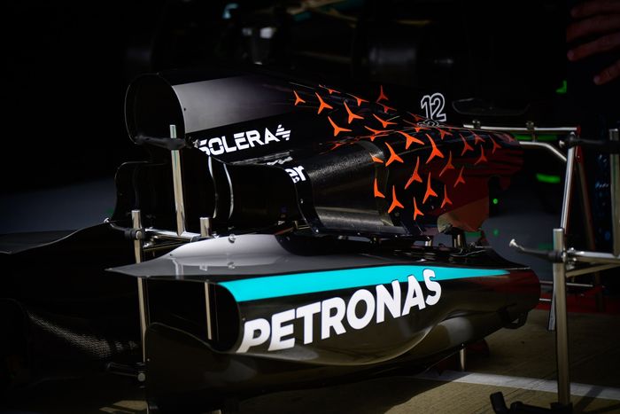 Mercedes W16, body work