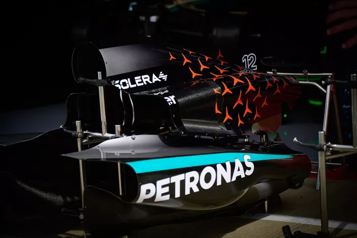 Mercedes W16, body work