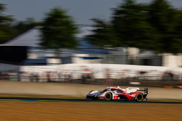  #6 Porsche Penske Motorsport Porsche 963: Kevin Estre, Laurens Vanthoor, Matt Campbell