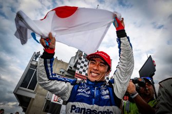 Yarış galibi Takuma Sato, Rahal Letterman Lanigan Racing Honda