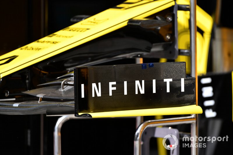 Renault R.S.19 ön kanat
