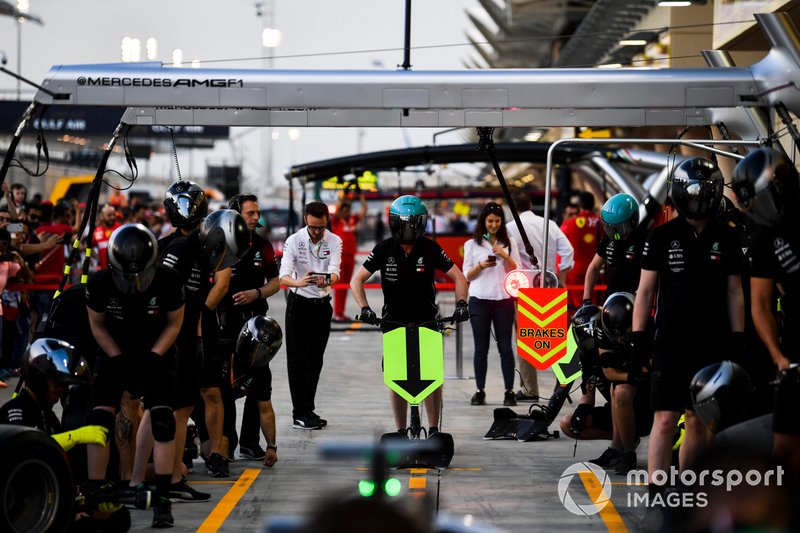 Mercedes AMG F1 Team pit stop practice
