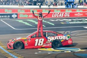 Race Winner, Kyle Busch, Joe Gibbs Racing, Toyota Camry SKITTLES