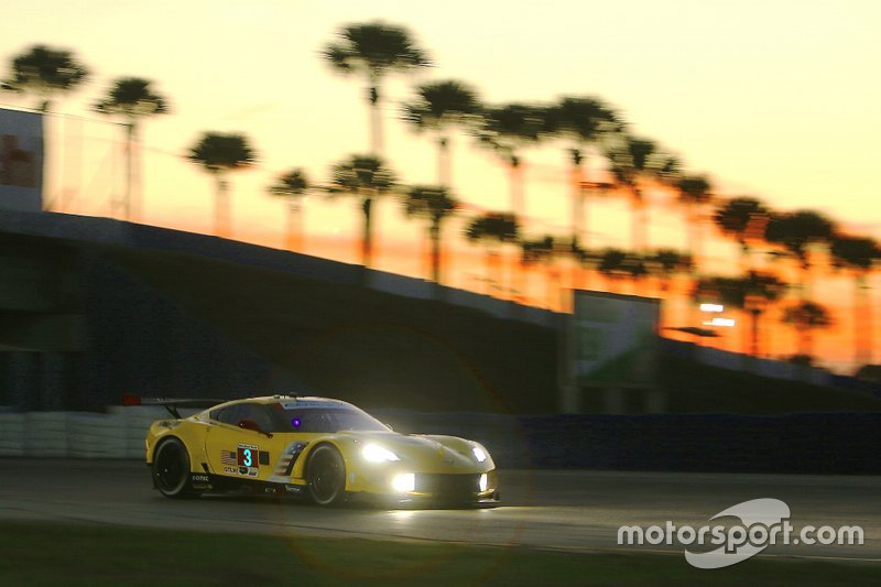 #3 Corvette Racing Corvette C7.R: Jan Magnussen, Antonio Garcia, Mike Rockenfeller