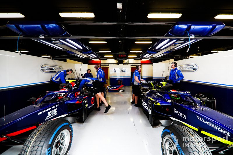 Nobuharu Matsushita, CARLIN e Louis Deletraz, CARLIN